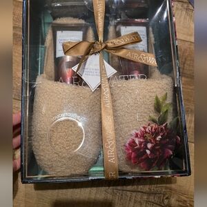 Gift Set With Slippers